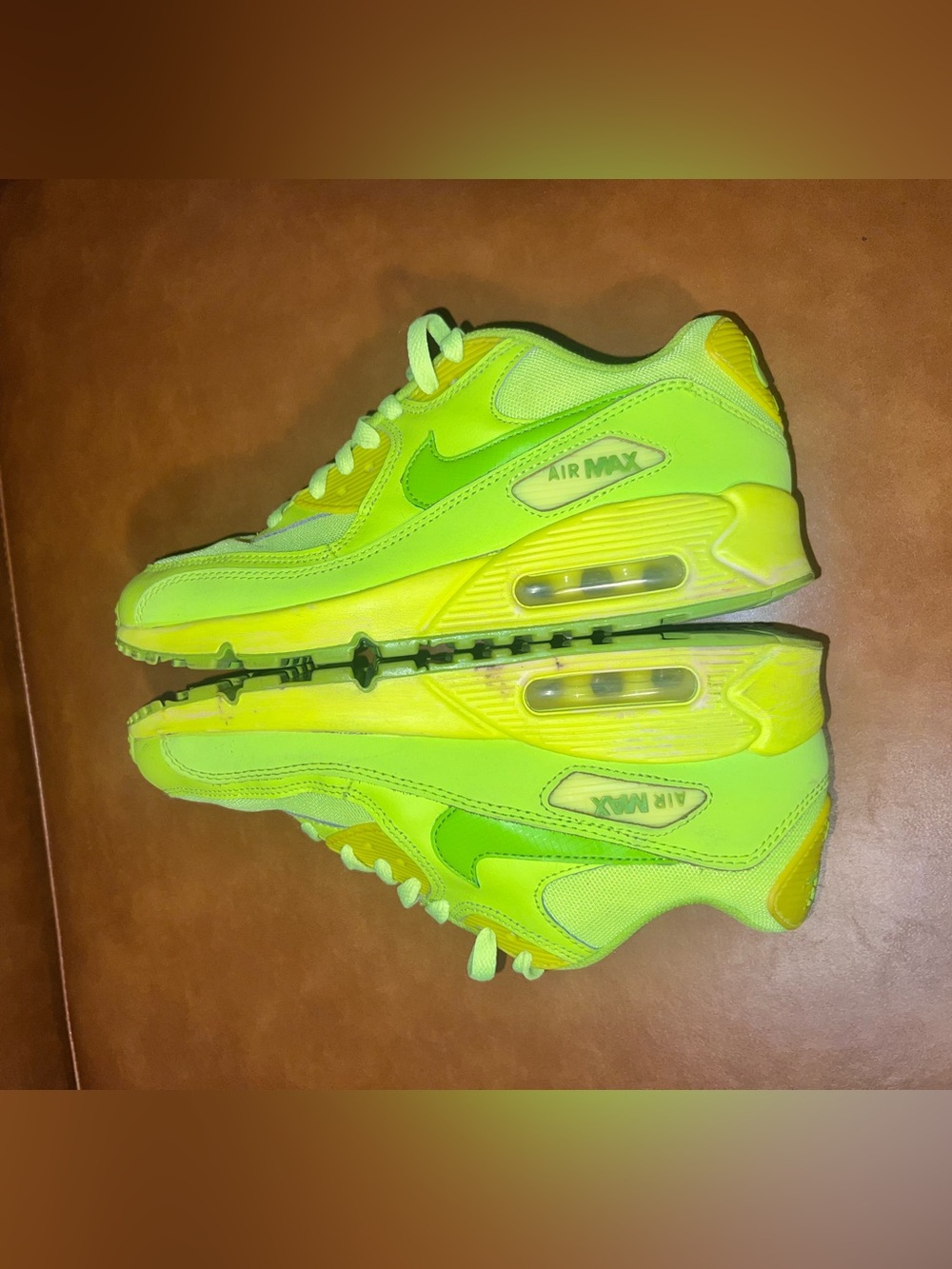 Nike Air Max 90 GS 'Neon' (Volt/Fierce Green) size 6Y women’s 7.5